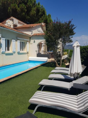 Гостиница Hotel Villa Maya  Сен-Тропе